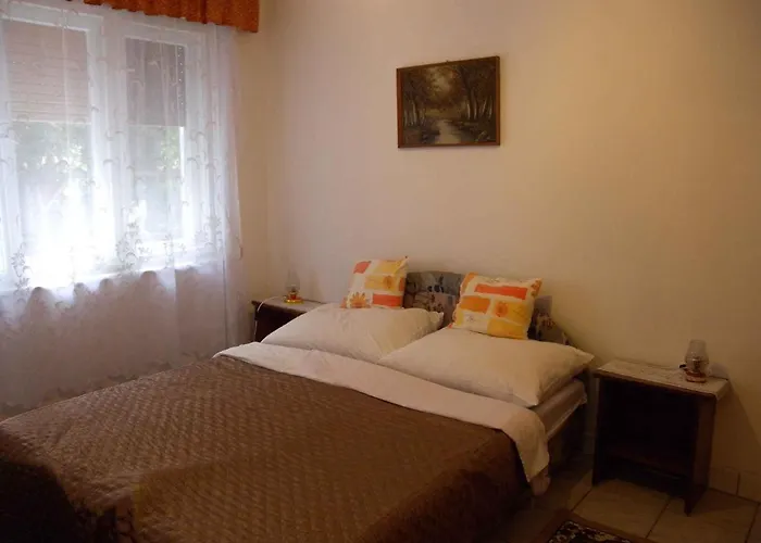 In - Balaton 18586 *